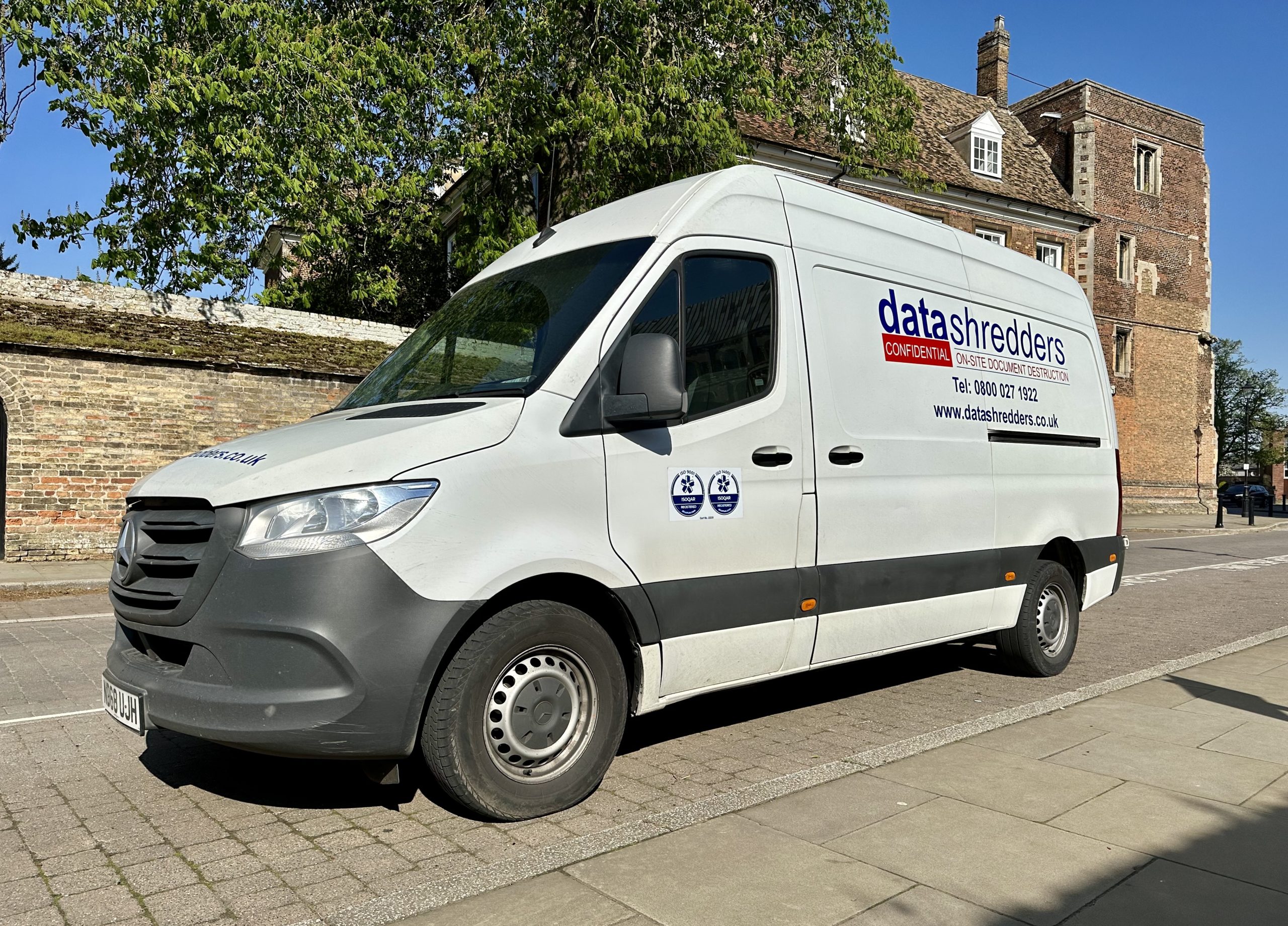 Book your collection Datashredders